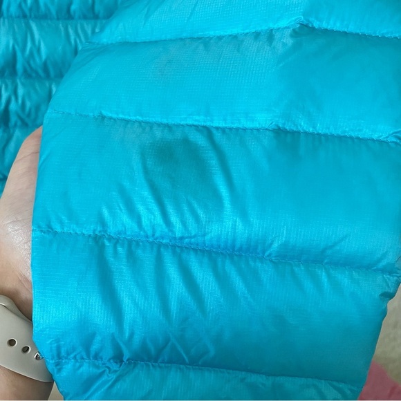 L.L. Bean Ultralight 850 Down Aqua Puffer Hooded Jacket Coat Women’s Medium Reg - Picture 10 of 13
